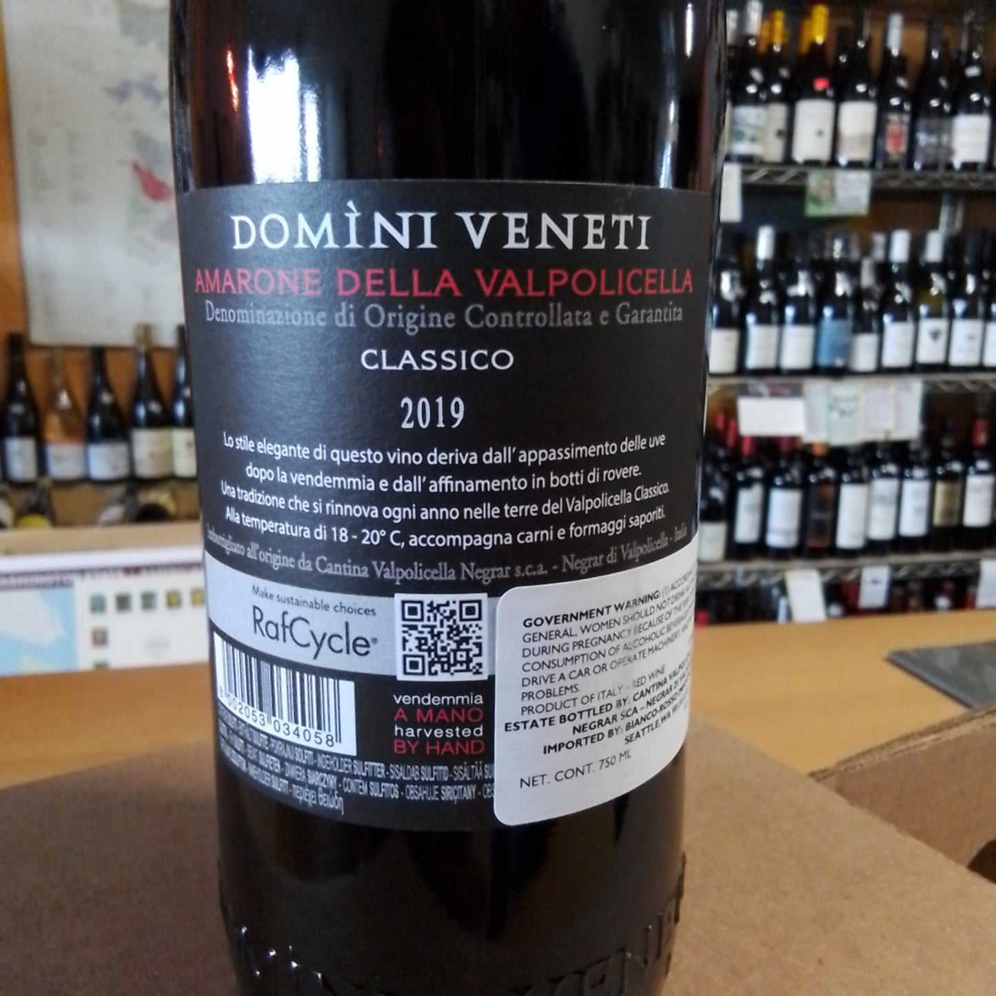 DOMINI VENETI 2020 Amarone della Valpolicella 'Classico' (Veneto, Italy)