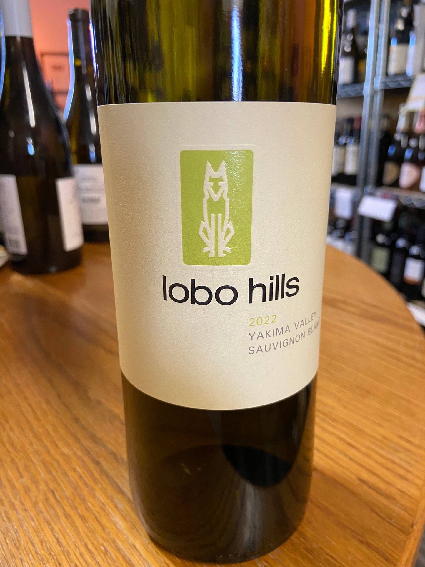 LOBO HILLS 2022 Sauvignon Blanc (Yakima Valley, WA)