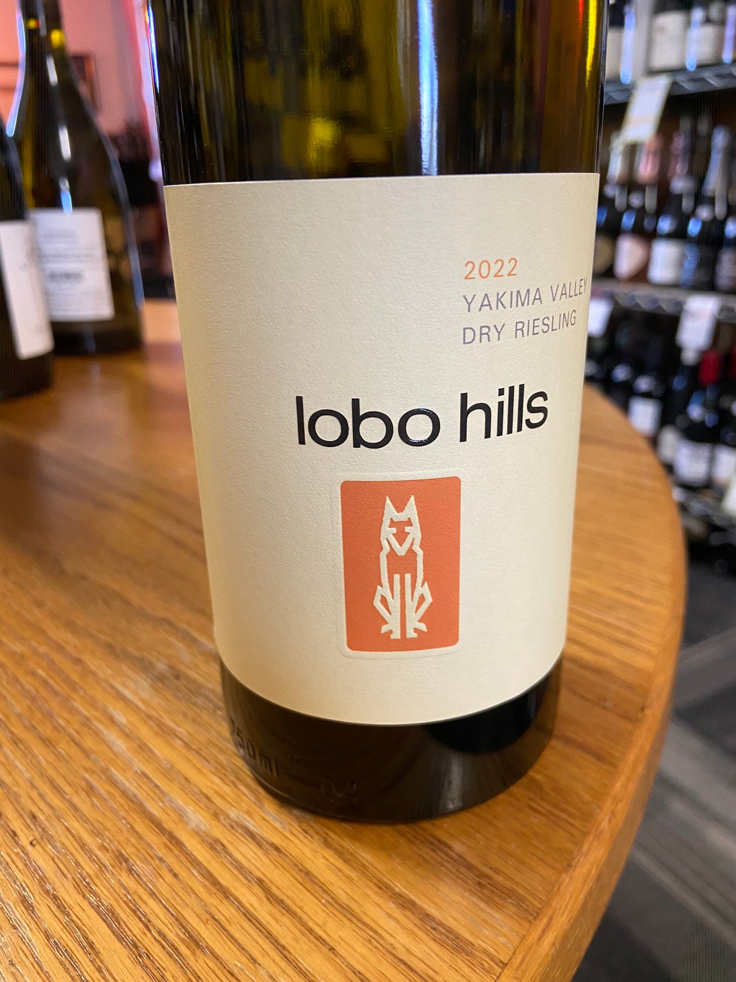 LOBO HILLS 2022 Dry Riesling (Yakima Valley, WA)