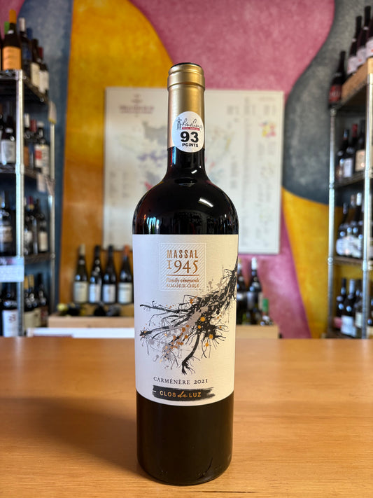 CLOS DE LUZ 2021 Carmenere 'Massal 1945' (Rapel Valley, Chile)