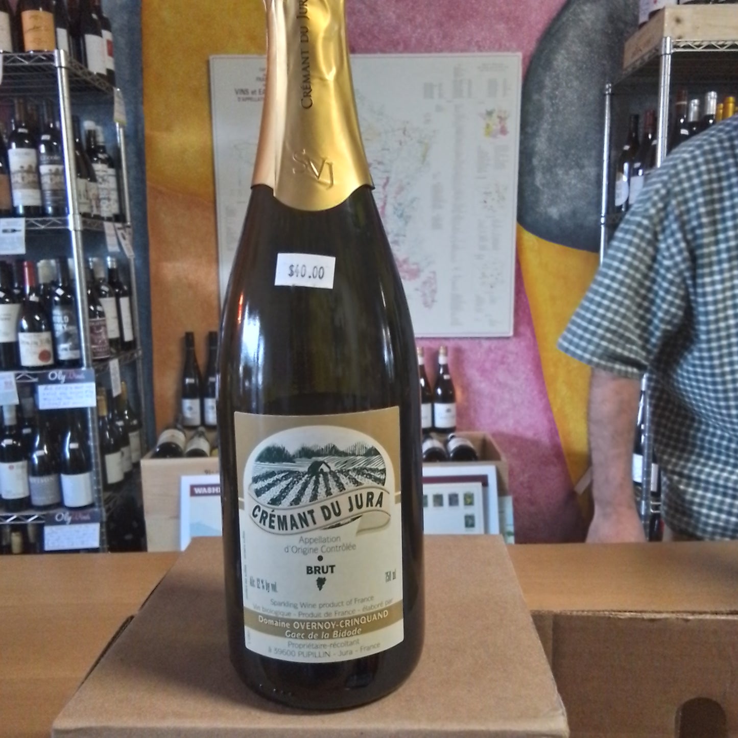 DOMAINE OVERNOY-CRINQUAND NV Brut Sparkling Wine Crémant du Jura' (Jura, France)