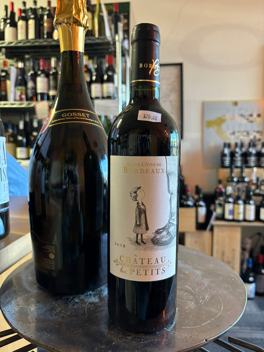 CHATEAU LES PETITS 2018 Red Blend (Bordeaux, France)