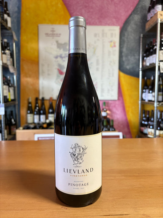 LIEVLAND COASTAL 2022 Bushvine Pinotage (Paarl, South Africa)