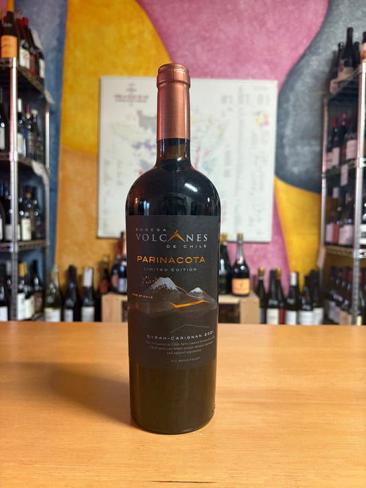 BODEGAS VOLCANES 2021 'Parinacota' (Maule Valley, Chile)